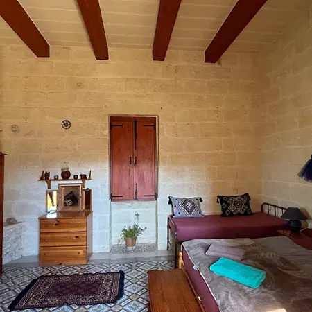 Old Razzett Villa Sannat